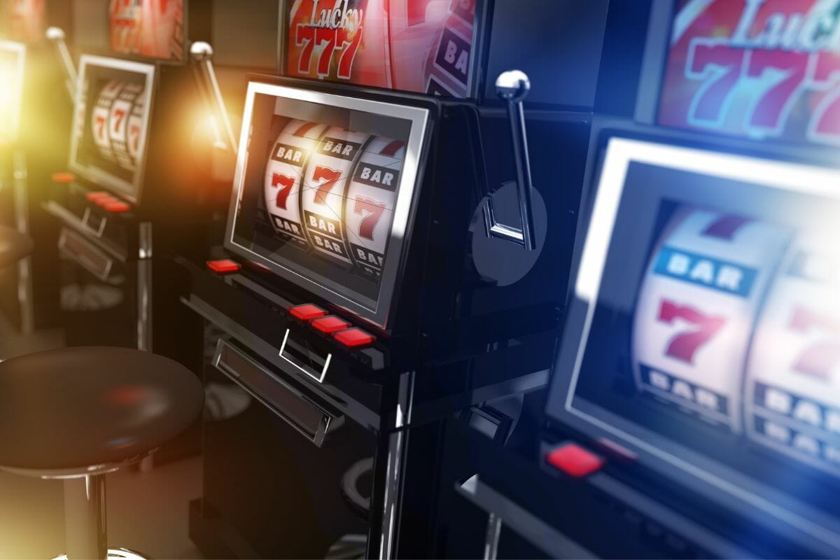 Do Casinos Manipulate Slot Machines? (1)