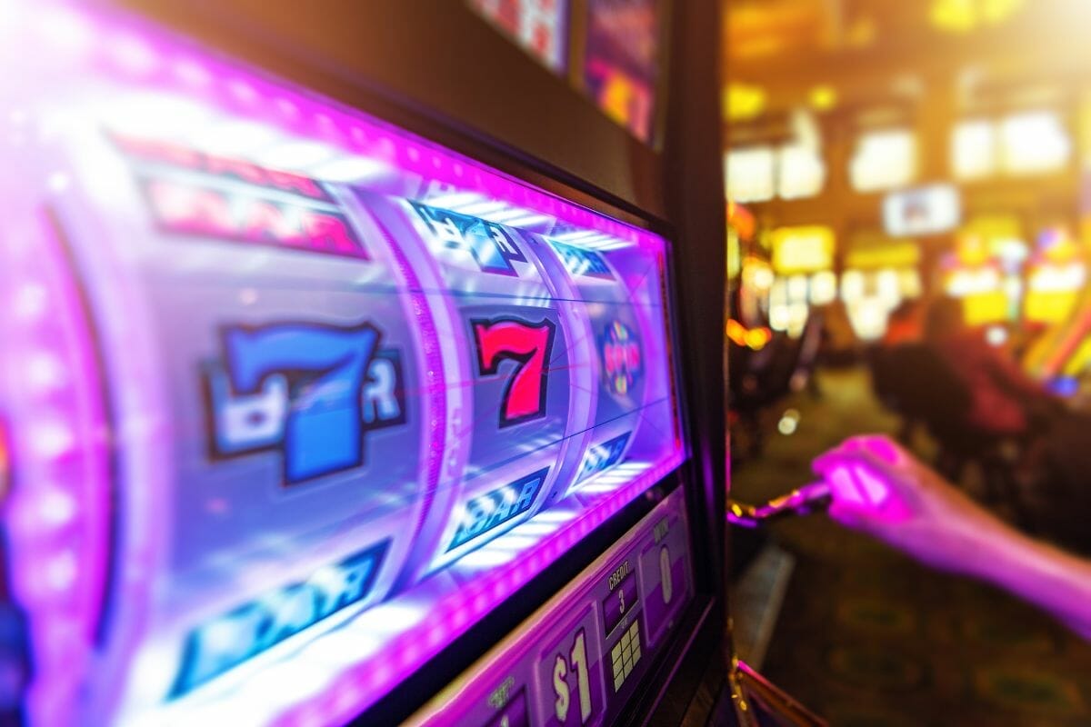 What Is The History Of Slot Machines? (1)